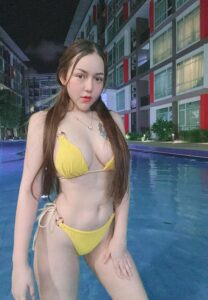 น้องลี นาตาลี yellow