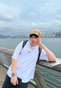 ซุง ศตาวิน stand