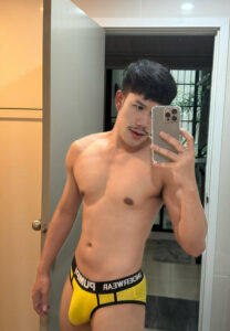 ฟุตบอล พชร yellow