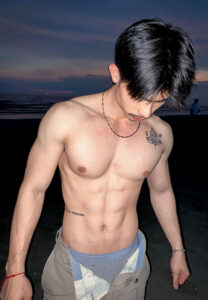 Kase Peerasak sixpack