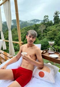 อาร์ทติส ชลธี brackfast