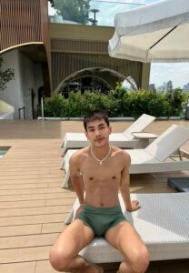 อาร์ทติส ชลธี sit