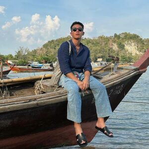 อัด อวัช