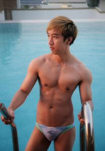 ปอนด์ วาริช