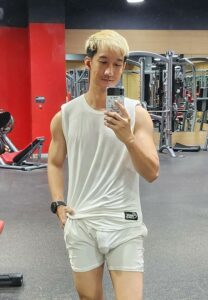 ปอนด์ วาริช