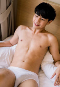 ปาม ปวเรศ